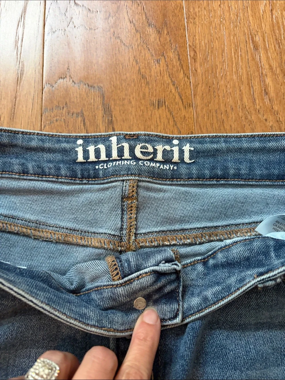 Inherit Drew  Medium Wash Denim Pencil Skirt with Frayed Hem 11/12